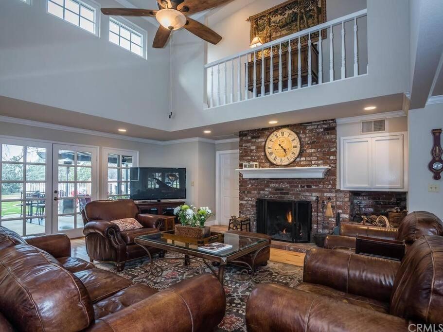 The Vineyard Farmhouse Villa Paso Robles Exterior photo