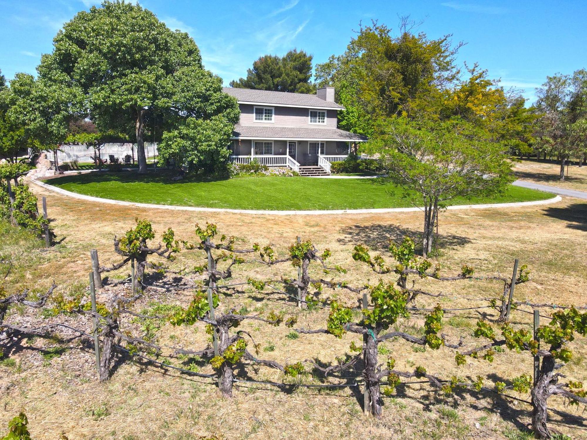 The Vineyard Farmhouse Villa Paso Robles Exterior photo